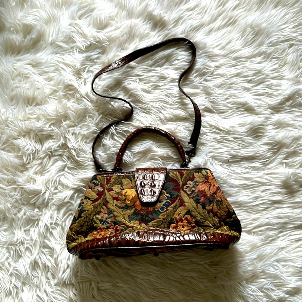 Vtg Casleigh II New York Floral Tapestry Crossbody w/Crocodile Leather